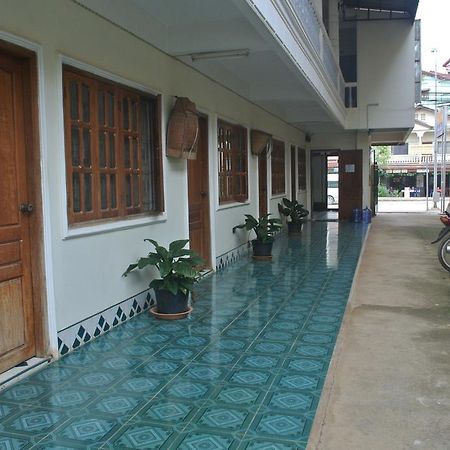 Muang Phônsavan 奈斯旅馆酒店 外观 照片
